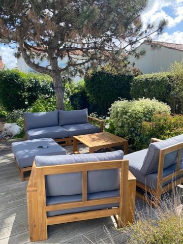 Maison Centre Ville Avec Jardin , Terrasse, Et Garage Velos La Rochelle  Exteriör bild